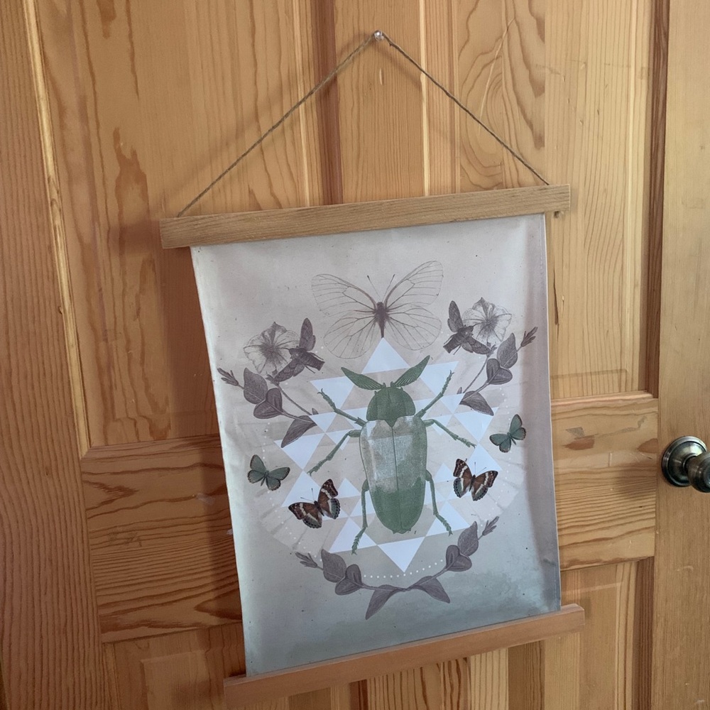 Vintage style butterfly wall art - Picture 4 of 4